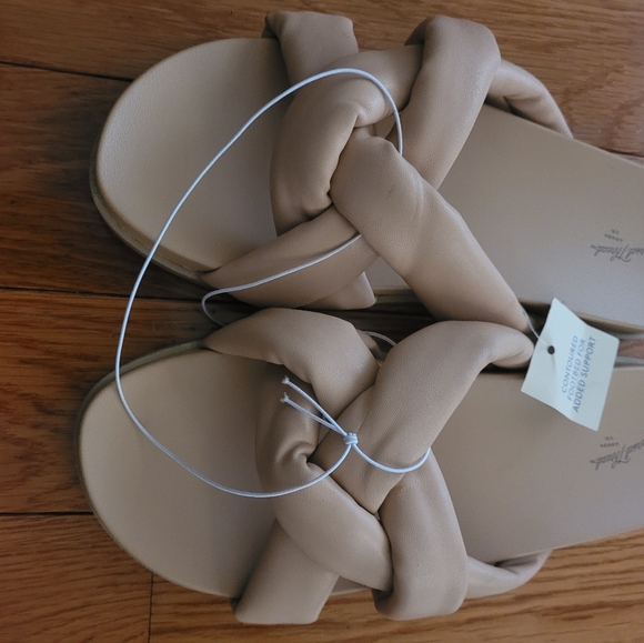 Universal Thread Sandals for Women - Picture 3 of 6